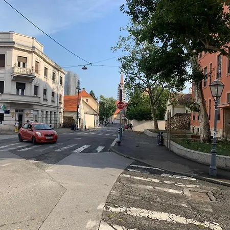Centrally Chic Studio Zagreb Exterior foto